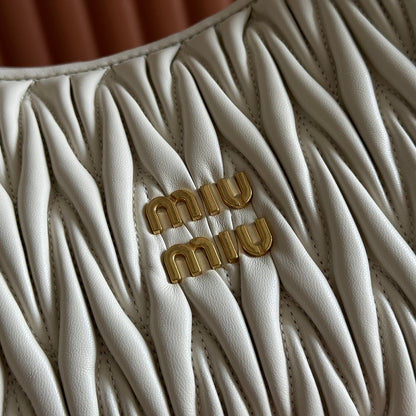 Miu Wander Matelassé Shoulder Bag 29cm White Lambskin