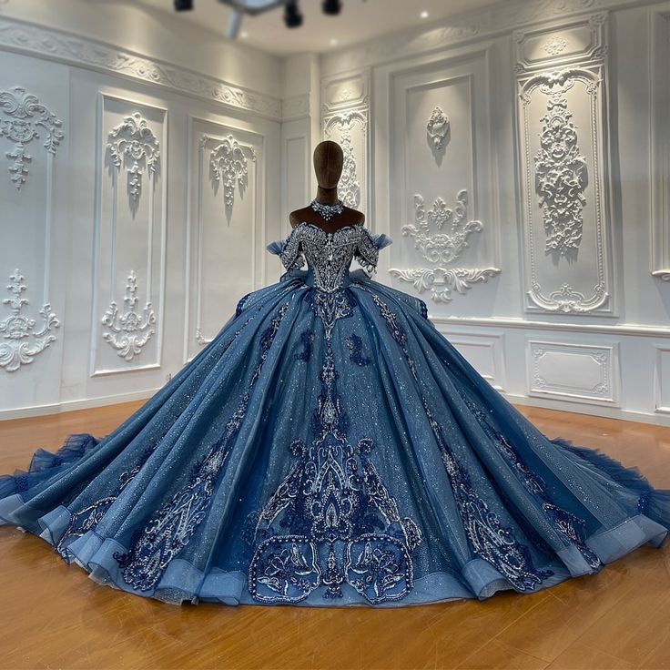 Luxurious And Exquisite Long Ball Gowns