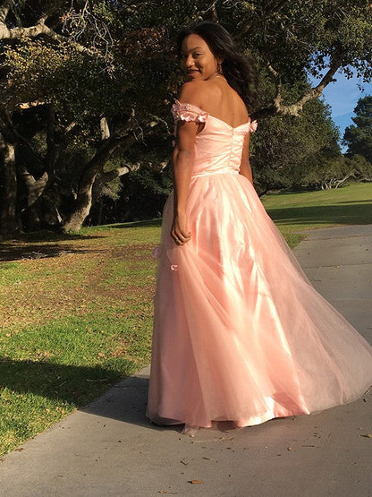 A-Line/Princess Tulle Off-the-Shoulder Sleeveless Applique Floor-Length Dresses